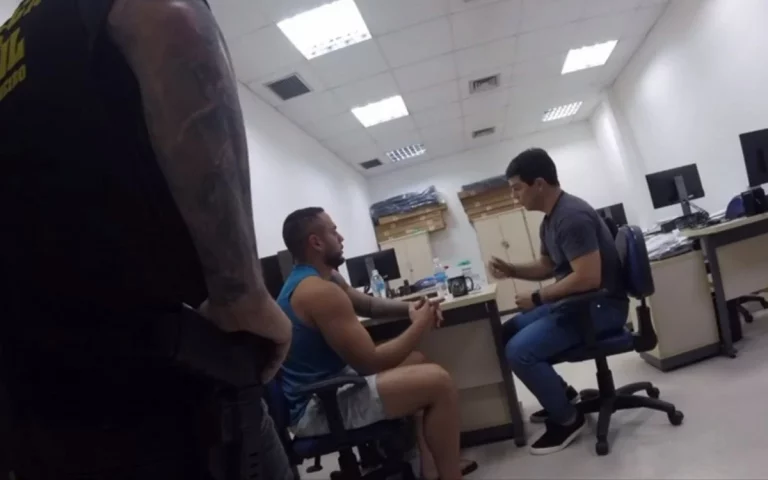 Traficante é filmado tentando subornar delegado para não ser preso; ASSISTA